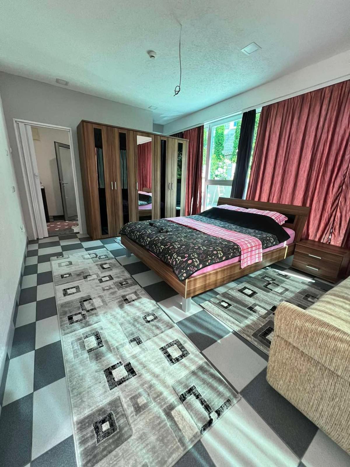 Ka Sa Dvije Spavace Sobe Apartment *